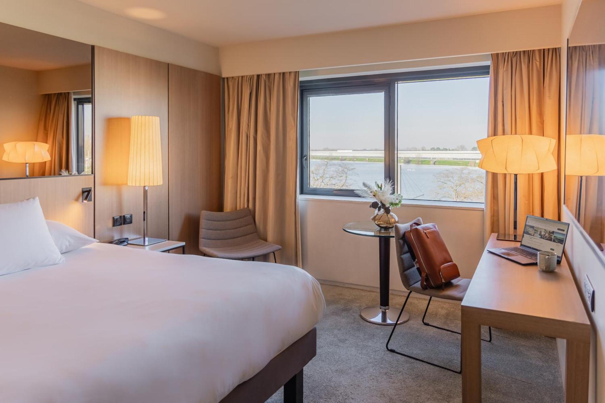 Pullman Bordeaux Lac מראה חיצוני תמונה