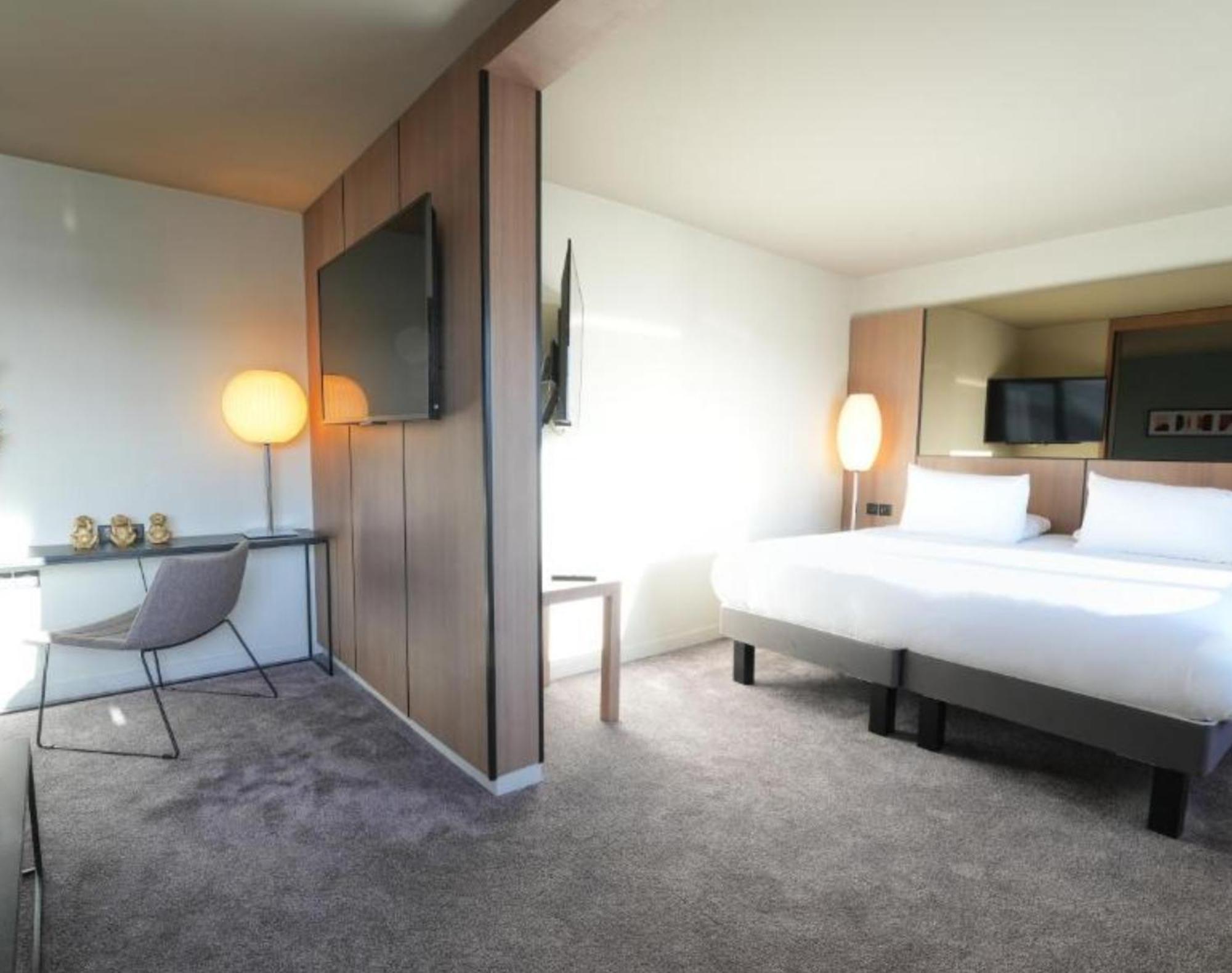 Pullman Bordeaux Lac מראה חיצוני תמונה