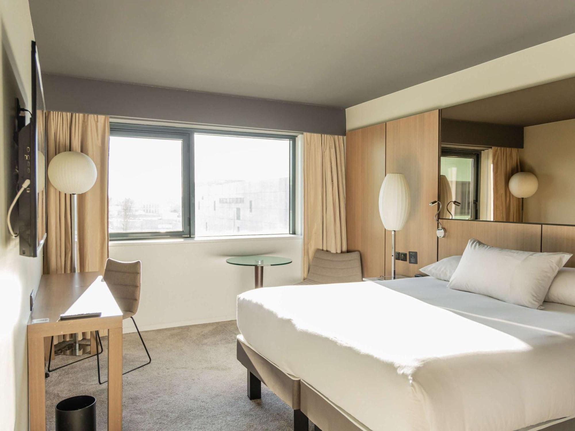 Pullman Bordeaux Lac מראה חיצוני תמונה